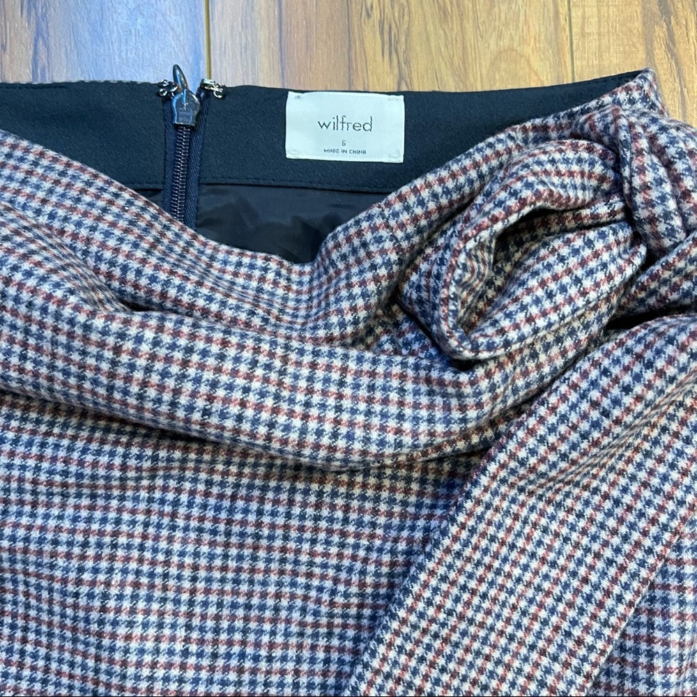 Aritzia Wil­fred Wrap Style Muted Red&Blue Plaid Wool Cashmere Mini Skirt Size S - Picture 16 of 16